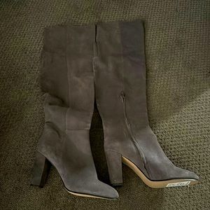 Over knee suede boots